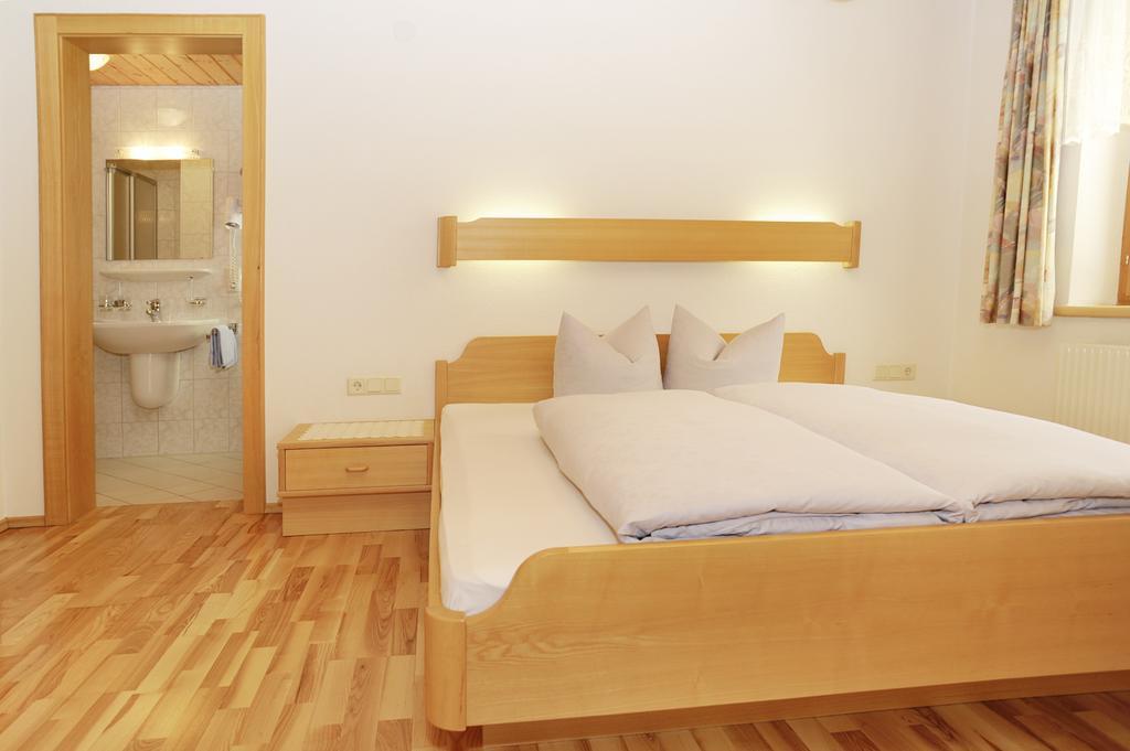 Haus Obere Allmein Sankt Gallenkirch Szoba fotó